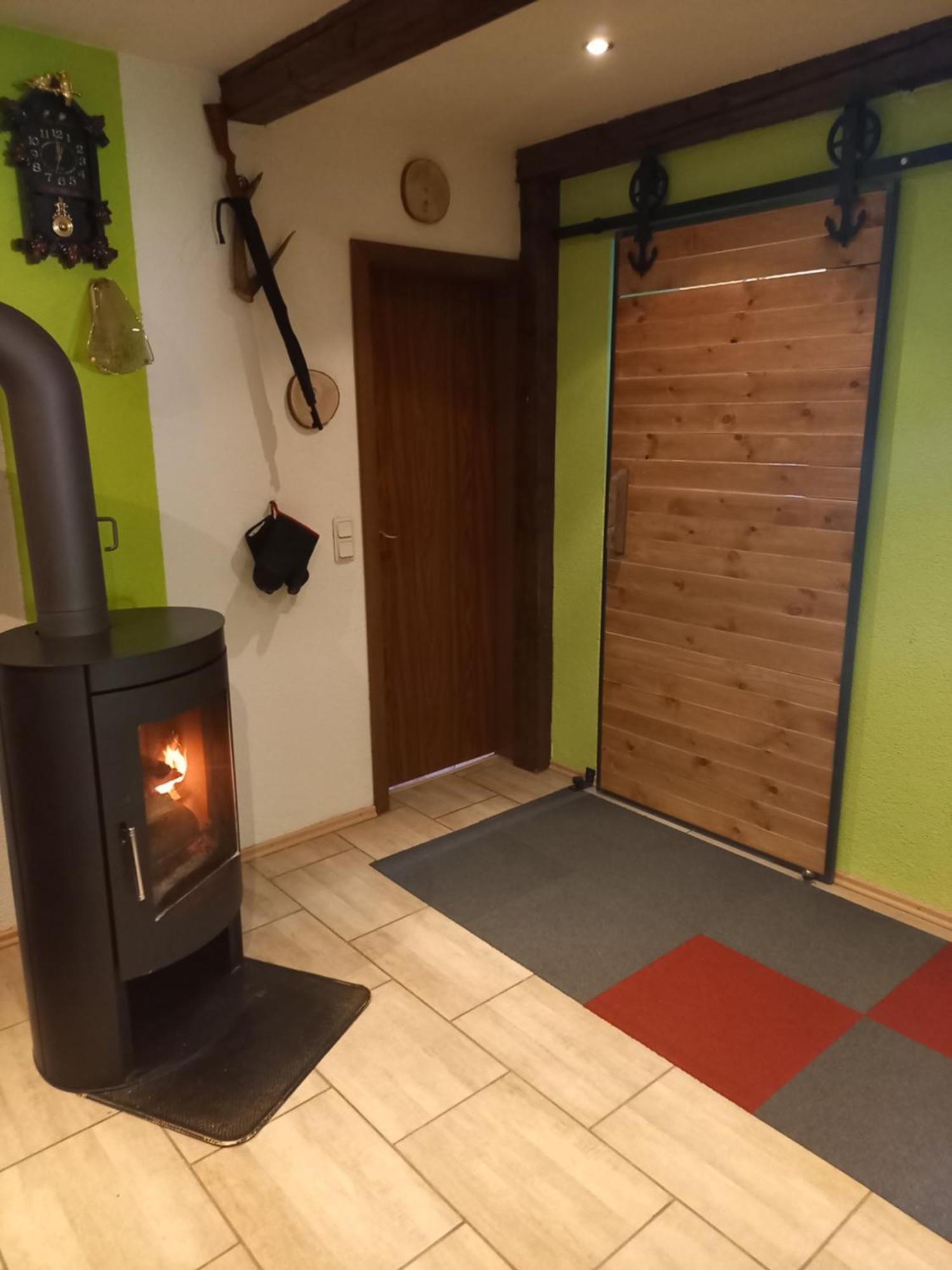 Monteur- Und Ferienwohnung Waldrauschen Fehrenbach Room photo